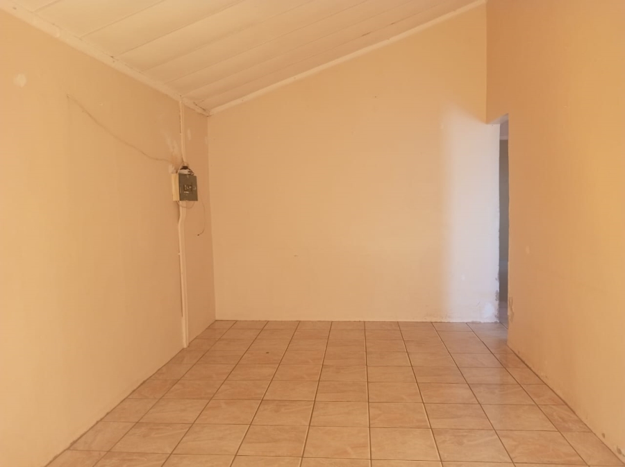 2 Bedroom Property for Sale in Roodepan Northern Cape